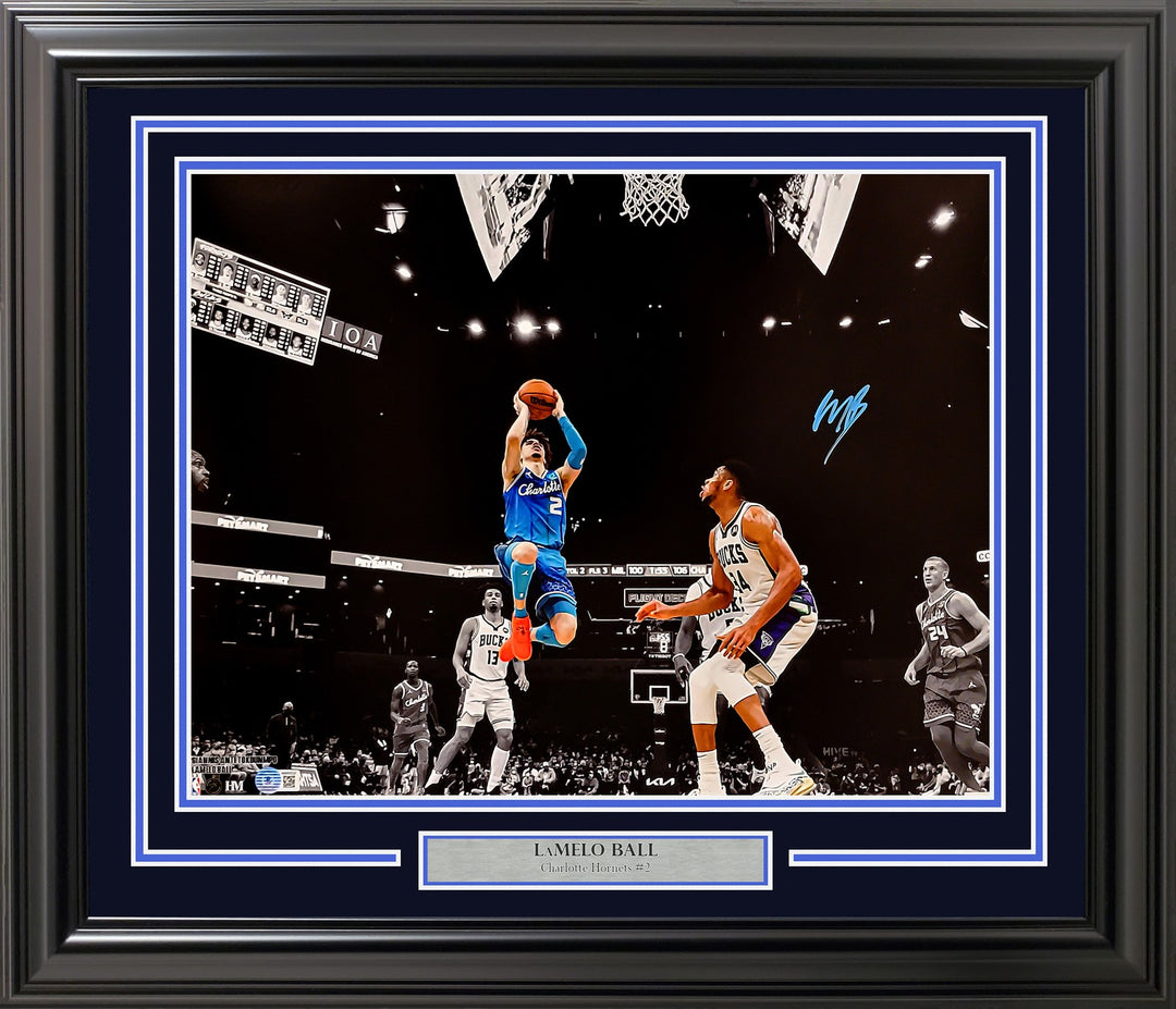 LaMelo Ball Signed Framed 16x20 Photo New Orleans Pelicans Spotlight Beckett
