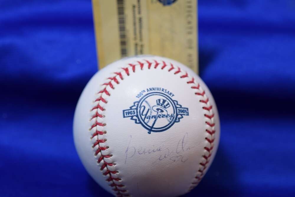 Bernie Williams Steiner COA Autograph OML Major League Signed Baseball