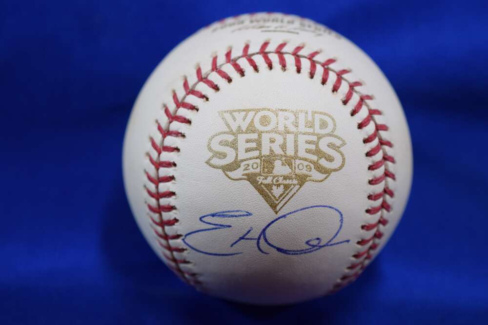 Eric Hinske PSA DNA Autograph 2009 World Series Signed Baseball