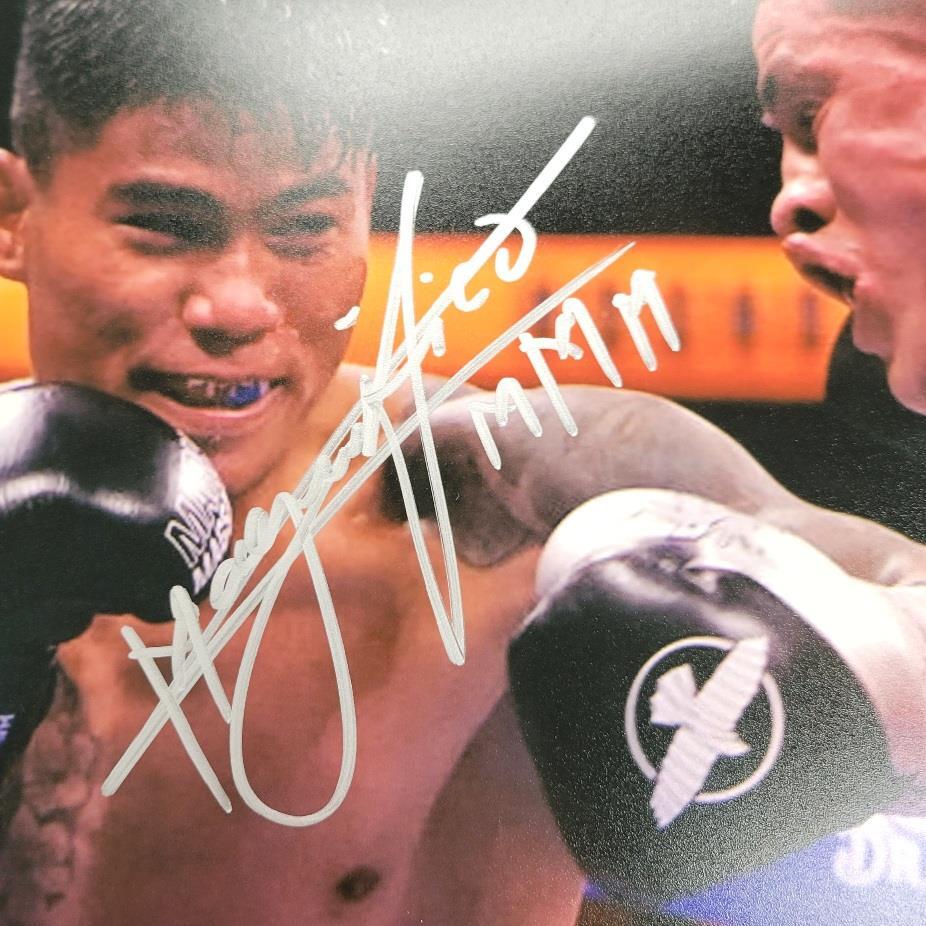 Mark Magsayo signed Boxing 8x10 photo #3 autograph (A) ~ Beckett BAS Holo