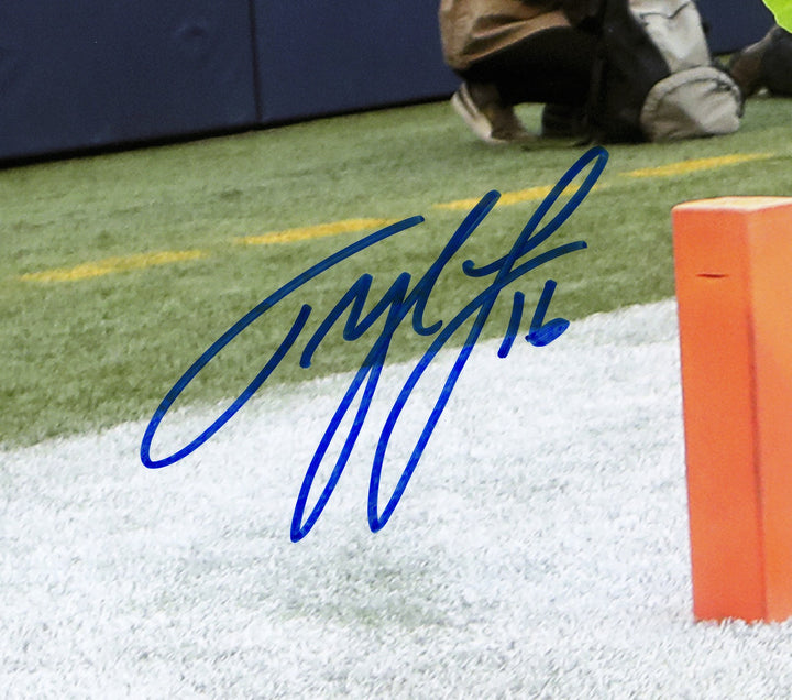 Tyler Lockett Signed 16x20 Photo Seahawks Toe Tap Touchdown vs. Rams MCS Holo