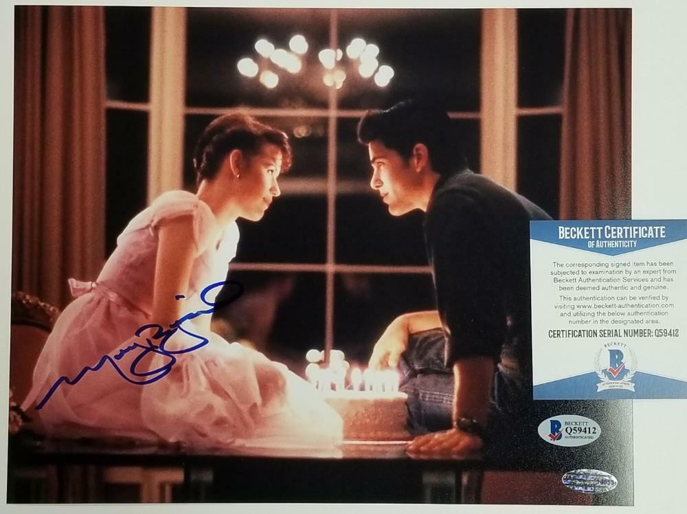 Molly Ringwald signed 8x10 Photo #1 Sixteen Candles Autograph ~ Beckett BAS COA