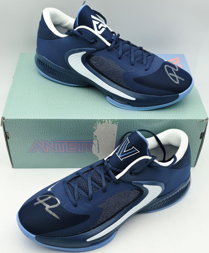 Giannis Auto Signed 2022 (PE) Promo Nike Zoom Freak 4 Game Shoes Size 16 Beckett