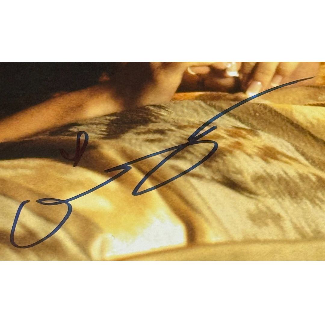 Alicia Silverstone Autographed/Signed Clueless 11x14 Photo Beckett 54371