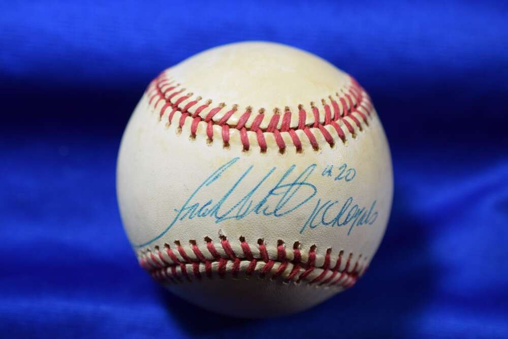Frank White PSA DNA Autograph American League OAL Signed Baseball KC Royals
