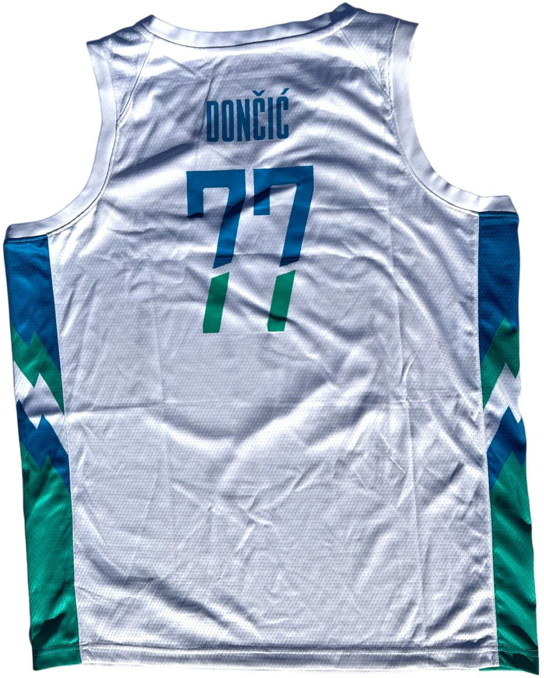 LUKA DONCIC SIGNED SLOVENIA AUTHENTIC BASKETBALL JERSEY MAVERICKS PSA/DNA