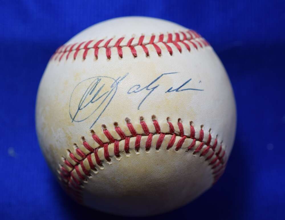 Carl Yastrzemski Upper Deck Beckett Autographed American League Signed Baseball