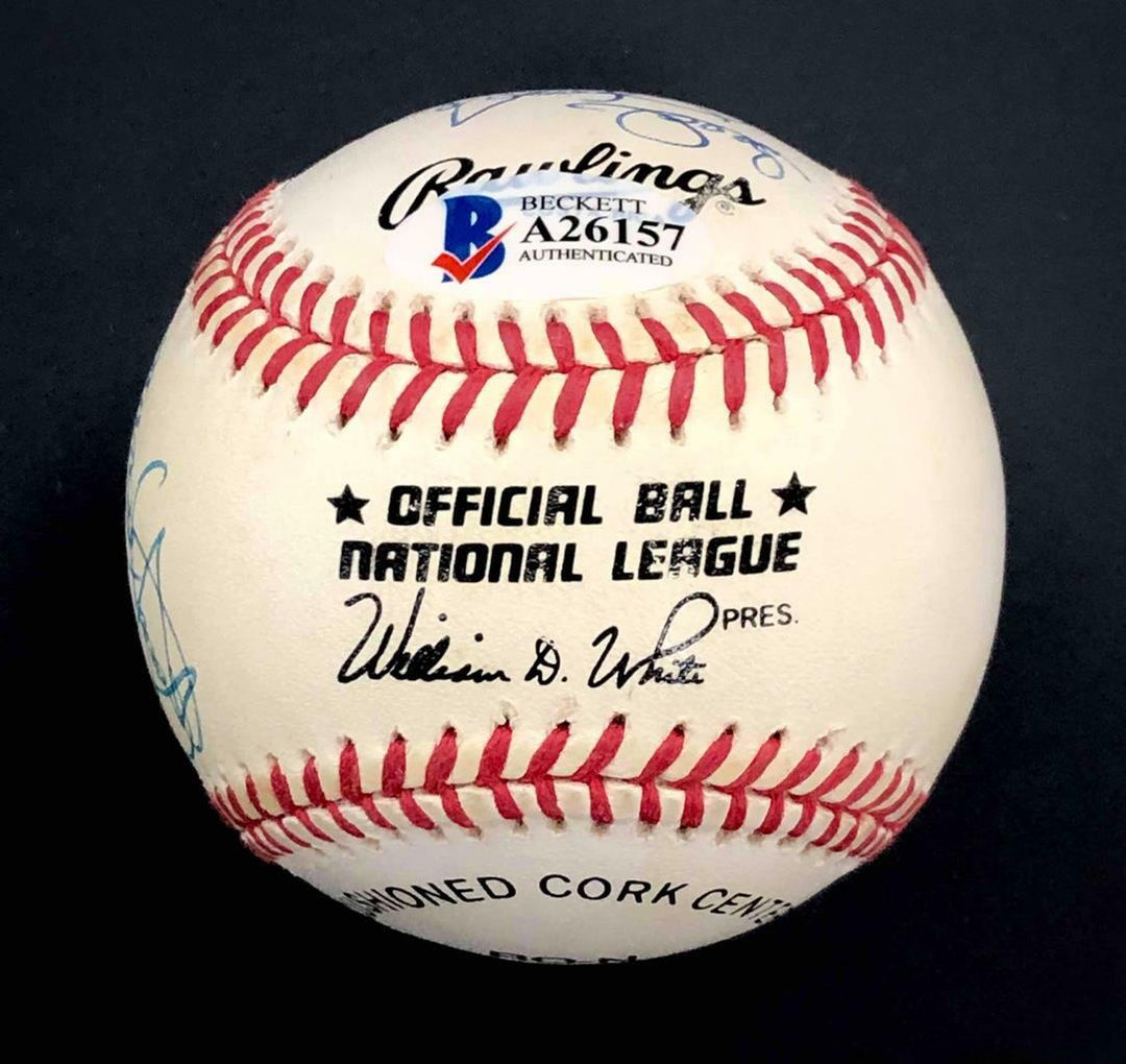 Tom Seaver/Johnny Bench/Pee Wee Reese multi signed Baseball BAS COA LOA Beckett