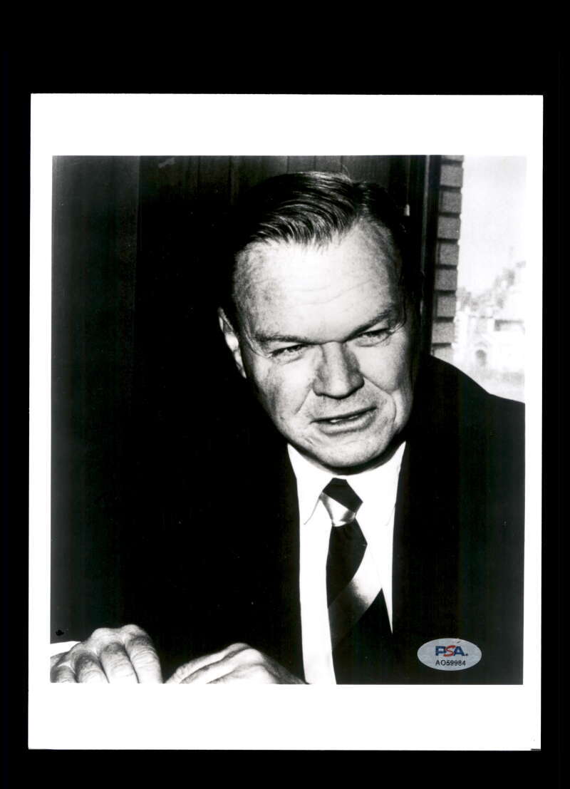 Wellington Mara PSA DNA Signed 8x10 Photo Autograph