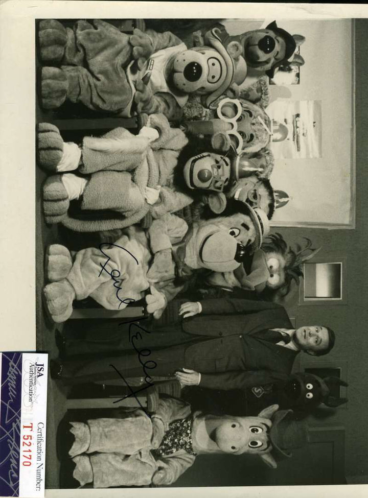 Gene Kelly Psa Dna And Jsa Coa Signed 7x9 Photo Authentic Autograph