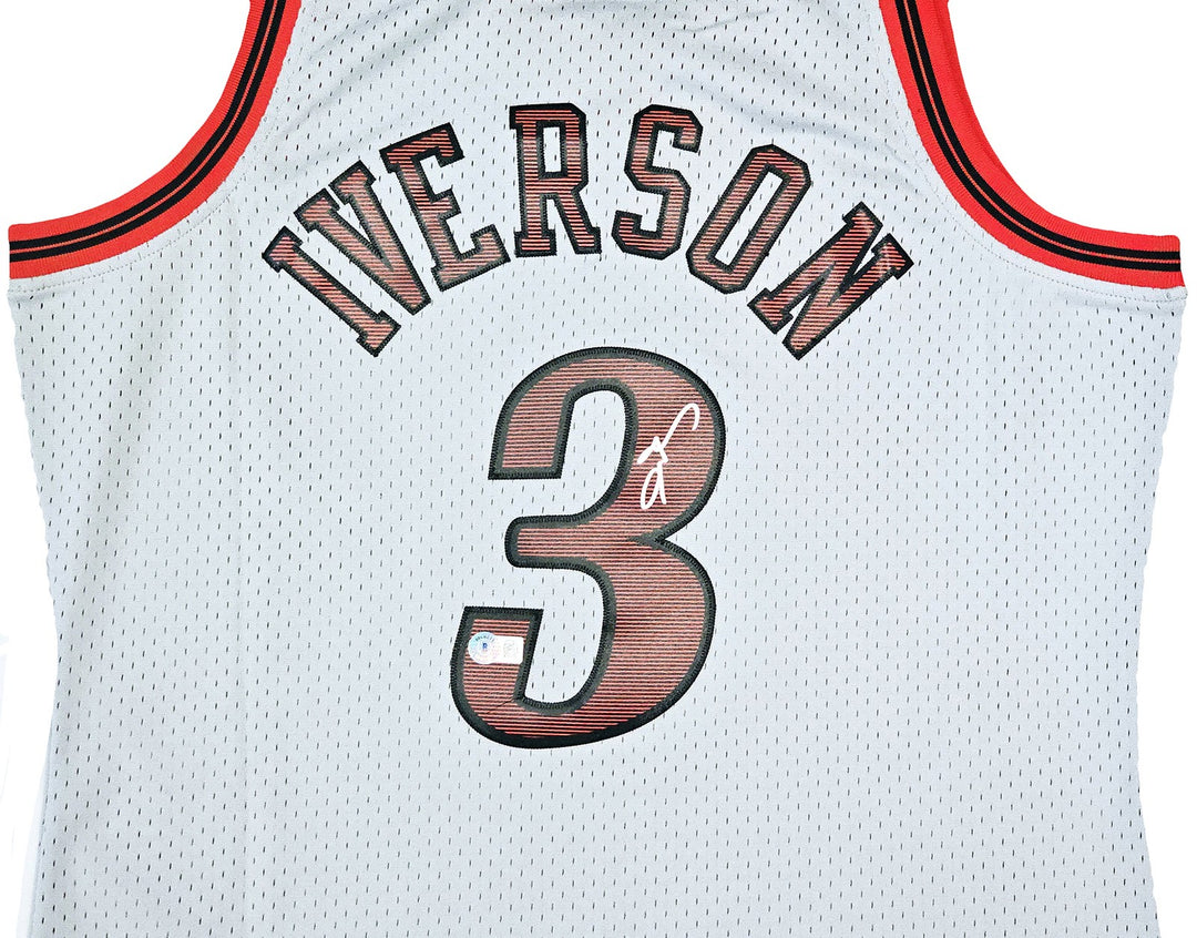 76ers Allen Iverson Auto Grey Auth Mitchell Ness 97-98 HWC Swingman Jersey L BAS