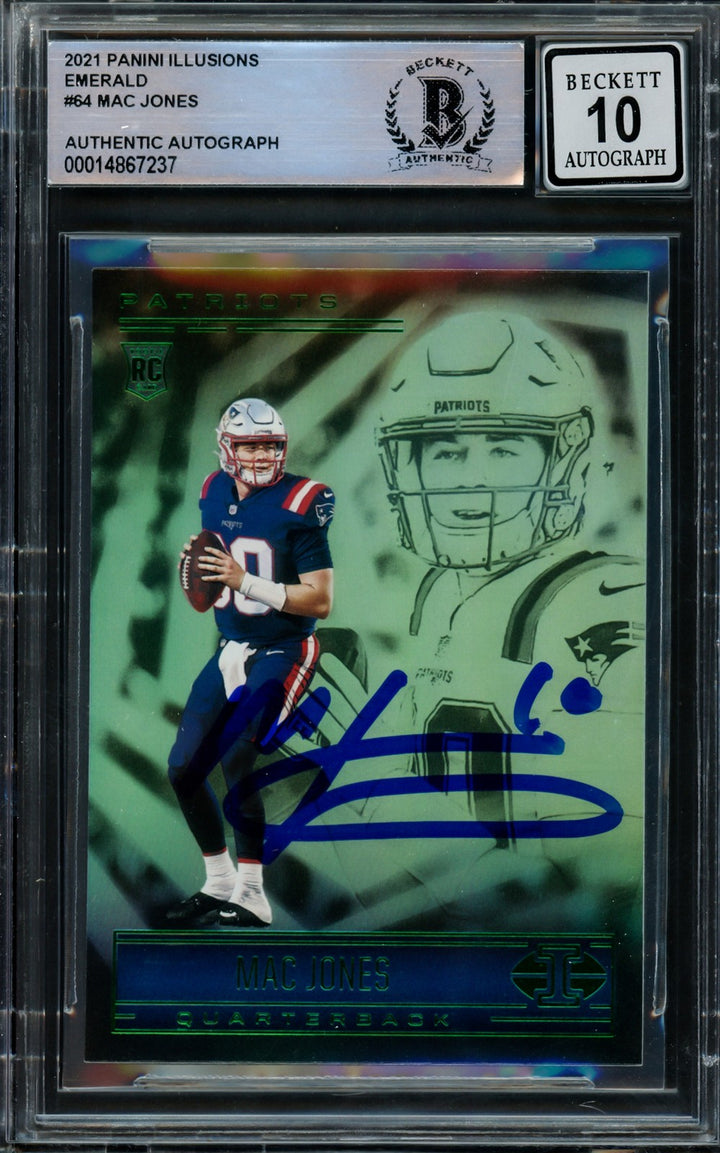 Mac Jones Auto 2021 Panini Illusions Green Emerald RC 64 Patriots Sig 10 Beckett