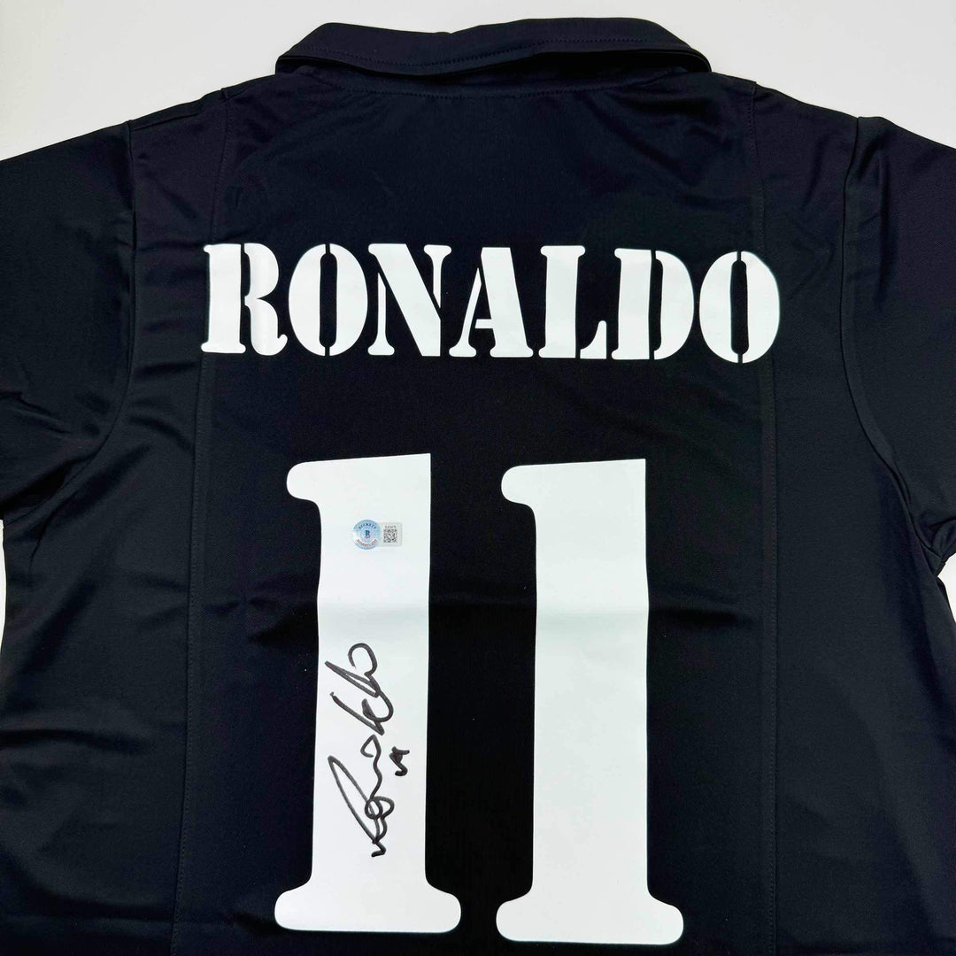 Autographed/Signed Ronaldo Nazario Real Madrid Black Soccer Jersey Beckett COA