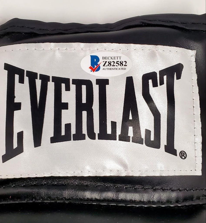 Oscar Valdez signed "2 Time Olympian" Everlast Boxing Glove Beckett BAS Holo