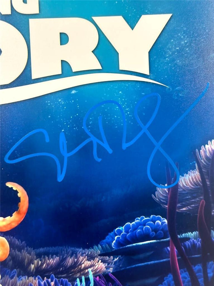 Ellen DeGeneres signed Finding Dory 11x17 Photo Poster autograph ~ Beckett BAS