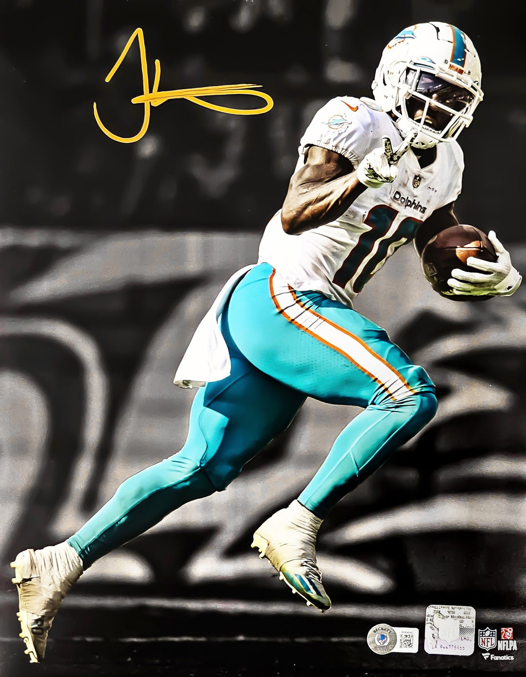 Tyreek Hill Signed 11x14 Photo Miami Dolphins Spotlight Beckett BAS Witness