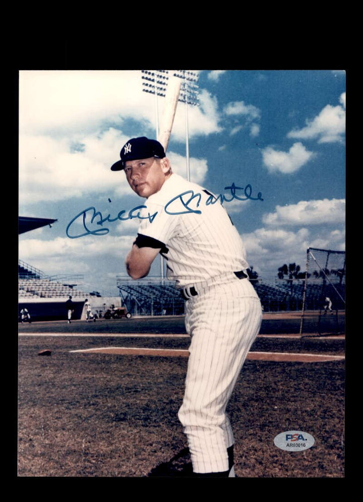 Mickey Mantle PSA DNA Signed 8x10 Photo Autographed Yankees