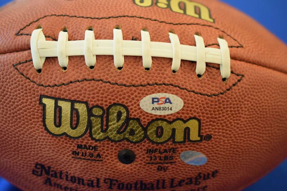 Johnny Unitas PSA DNA Autograph Official NFL Signed Football Qb Of The Century
