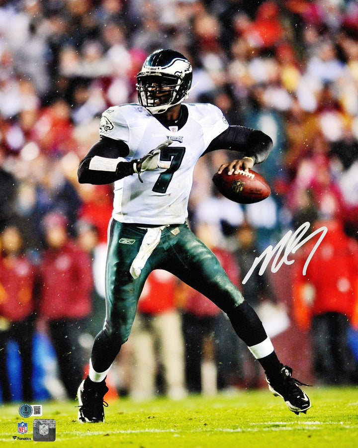 Michael Vick Signed 16x20 Photo Philadelphia Eagles Beckett BAS Witness