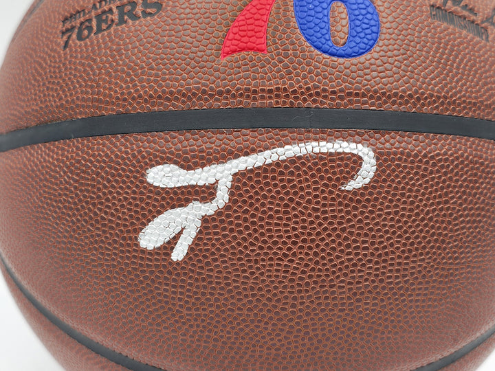 Allen Iverson Auto Signed Composite Leather 76ers Logo Basketball Beckett Wit