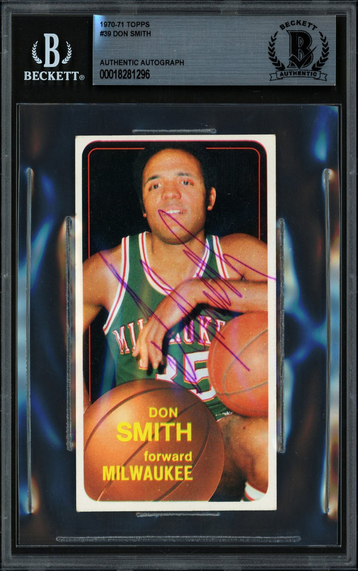 Don Smith Signed 1970-71 Topps Card 39 Milwaukee Bucks Beckett #18281296