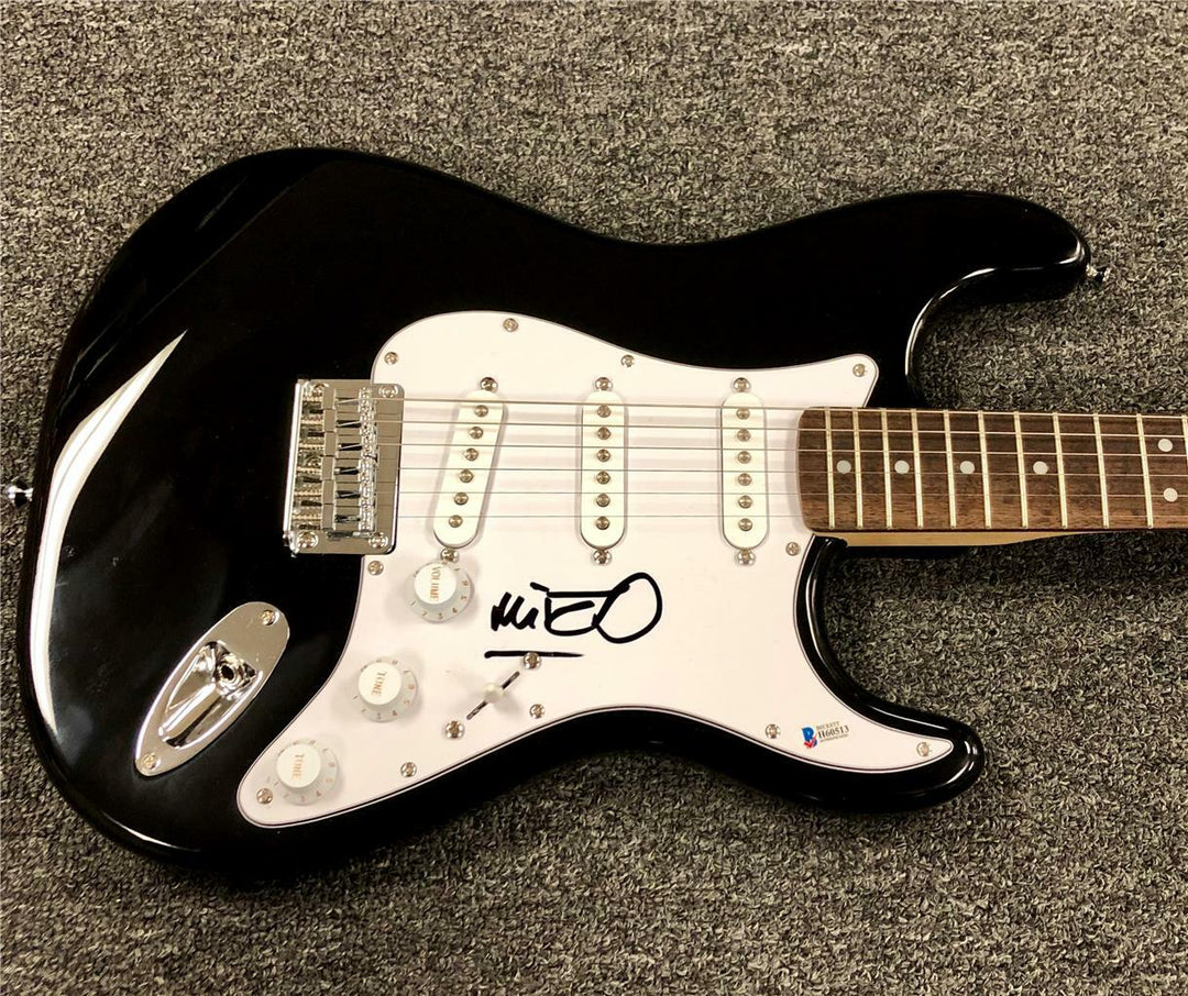 Green Day MIKE DIRNT Autograph Signed FENDER Electric Guitar ~ Beckett BAS COA