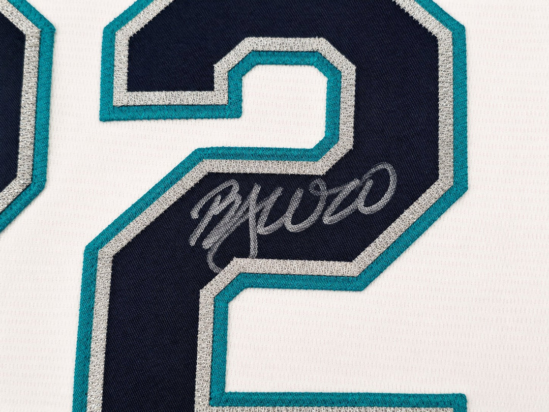 Seattle Mariners Bryan Woo Signed White Nike Jersey Size XL JSA Witness