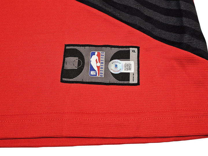 Portland Trailblazers Damian Lillard Signed Red Fanatics Jersey Size XL Beckett