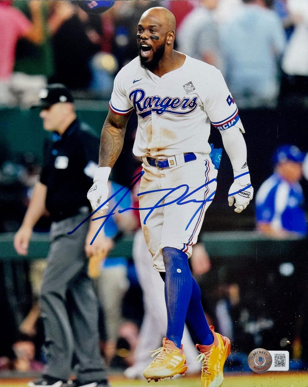 Adolis Garcia Rangers Autographed 8x10 Baseball Photo (Beckett)