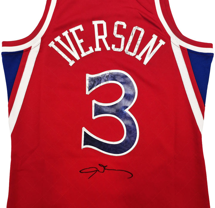 76ers Allen Iverson Auto Red Mitchell Ness 96-97 Swingman NBA 75th Jersey M BAS