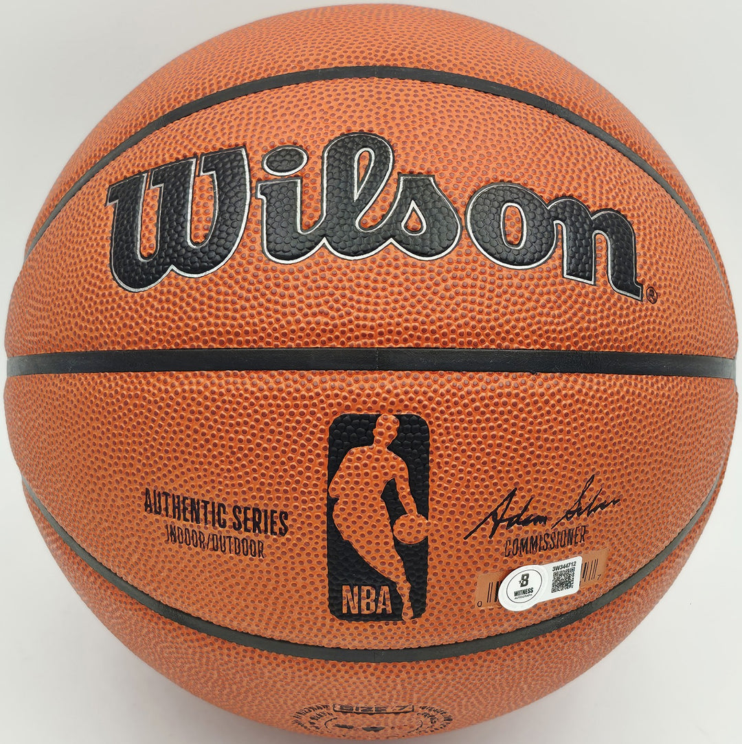 Julius "Dr. J" Erving Auto Authentic Series Indoor Outdoor Basketball 76ers BAS