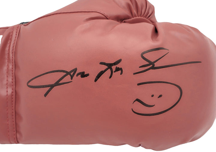 Sugar Ray Leonard Signed Red Everlast Boxing Glove Right Handed RH BAS Witness