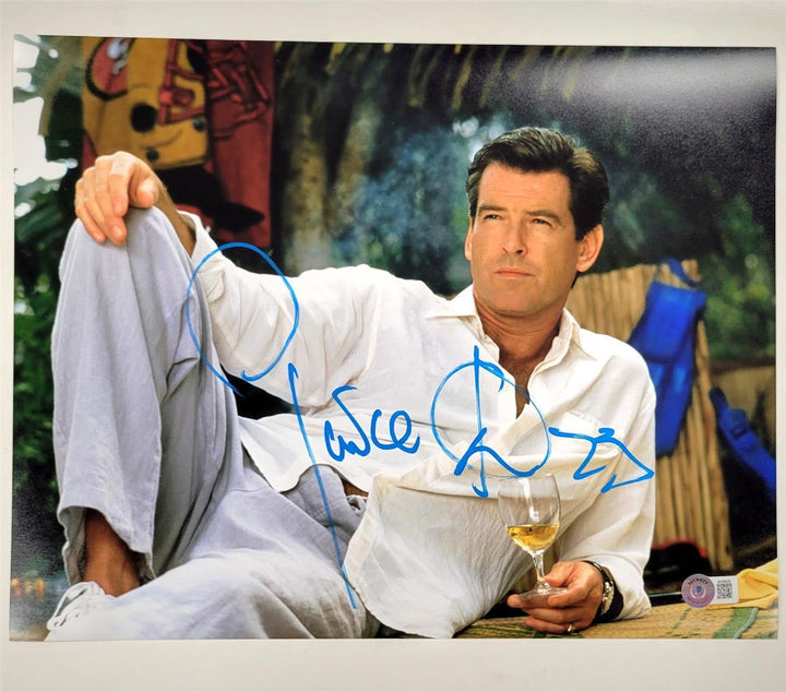 Pierce Brosnan signed 007 James Bond 11x14 photo autograph ~ Beckett BAS Holo