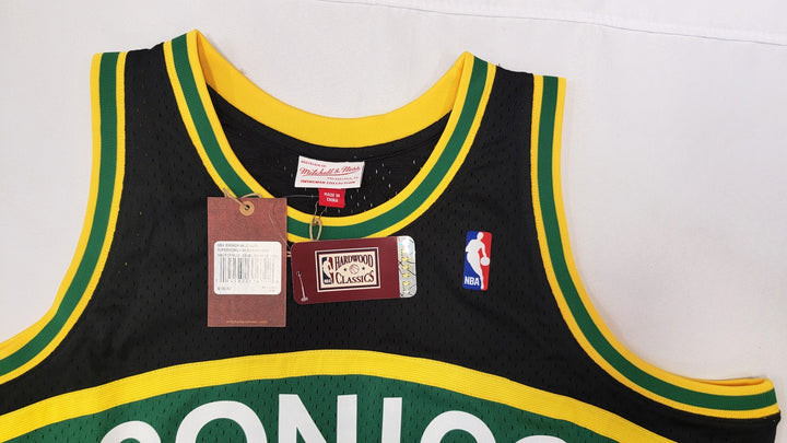 Sonics Shawn Kemp Signed 1994-95 Mitchell Ness HWC Black Jersey Size XXL MCS