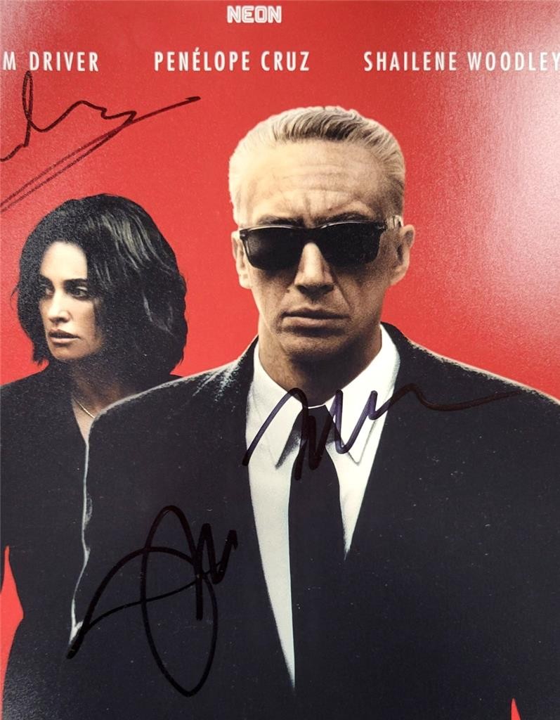 Penelope Cruz & Michael Mann signed Ferrari 12x18 photo poster auto Beckett BAS