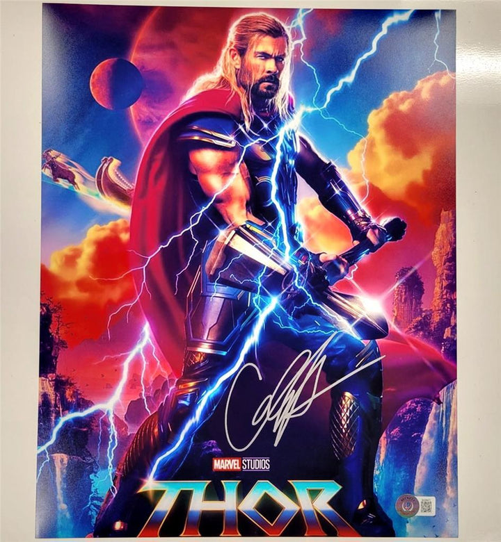 Chris Hemsworth signed Thor Love and Thunder 11x14 photo autograph ~ Beckett BAS