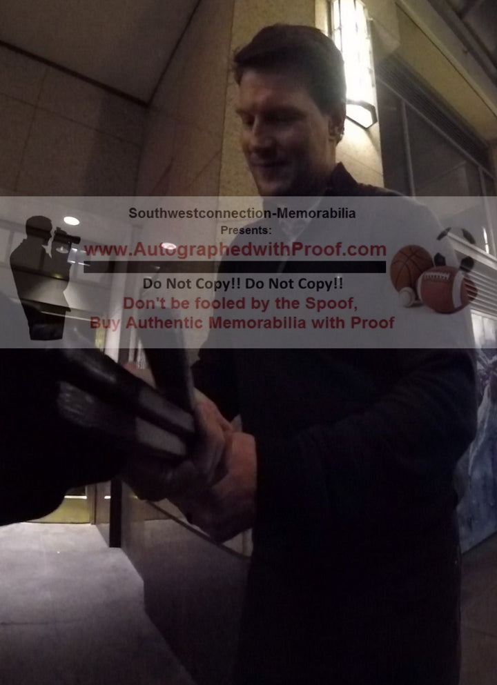 Hockey- Autographed- Shane Doan Phoenix Coyotes Signing Hockey Stick Blade Beckett Authentic Auto COA with Cert
