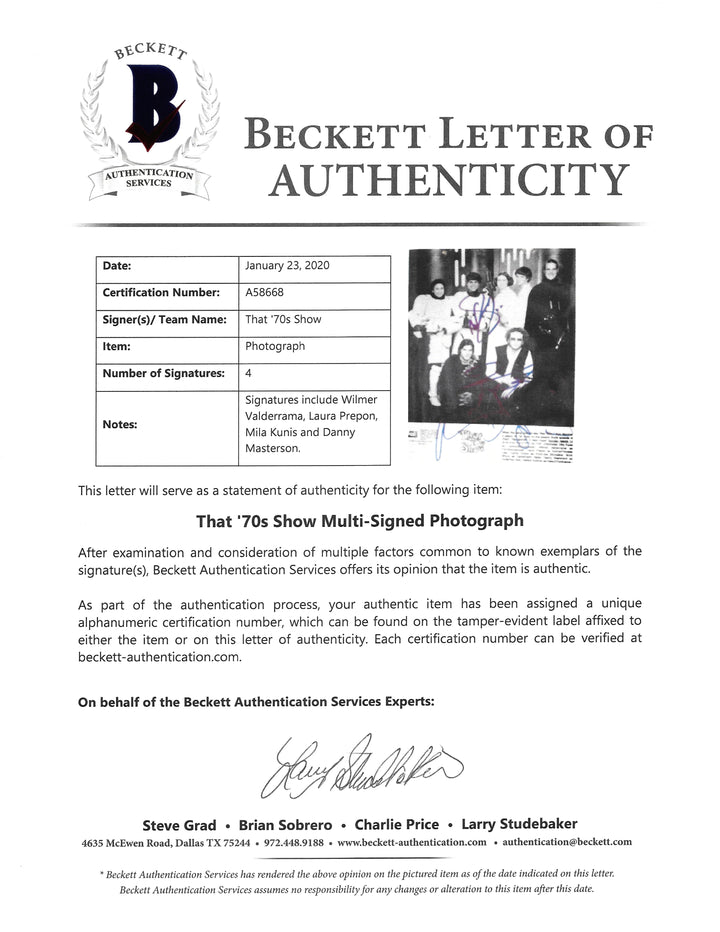 That 70s Show Cast Signed Stars Wars 8x10 Photo Mila Kunis, L. Prepon, W. Valderrama, D. Masterson BAS