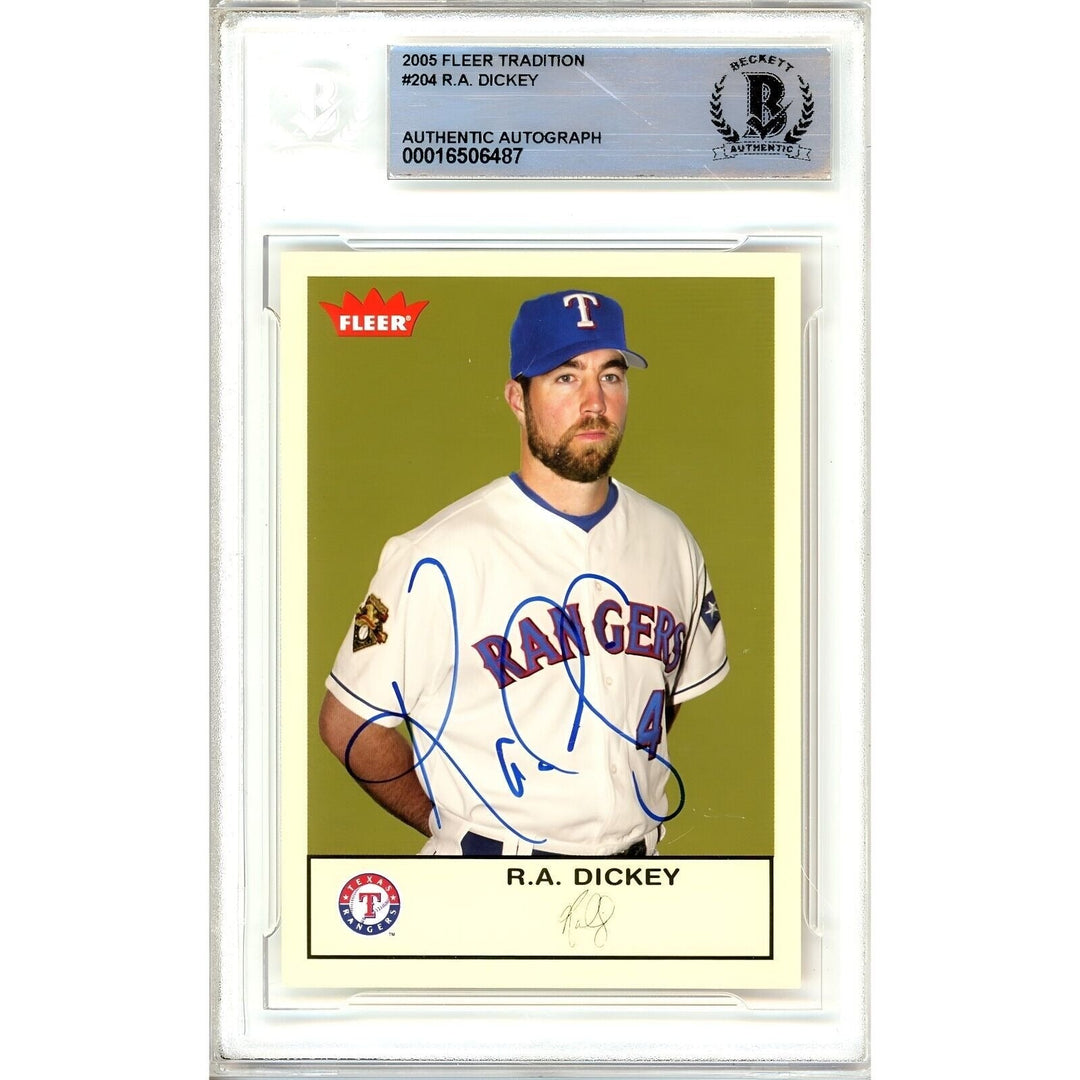 R.A. Dickey Texas Rangers Signed 2005 Fleer Tradition Card Beckett Authentic Auto Slab