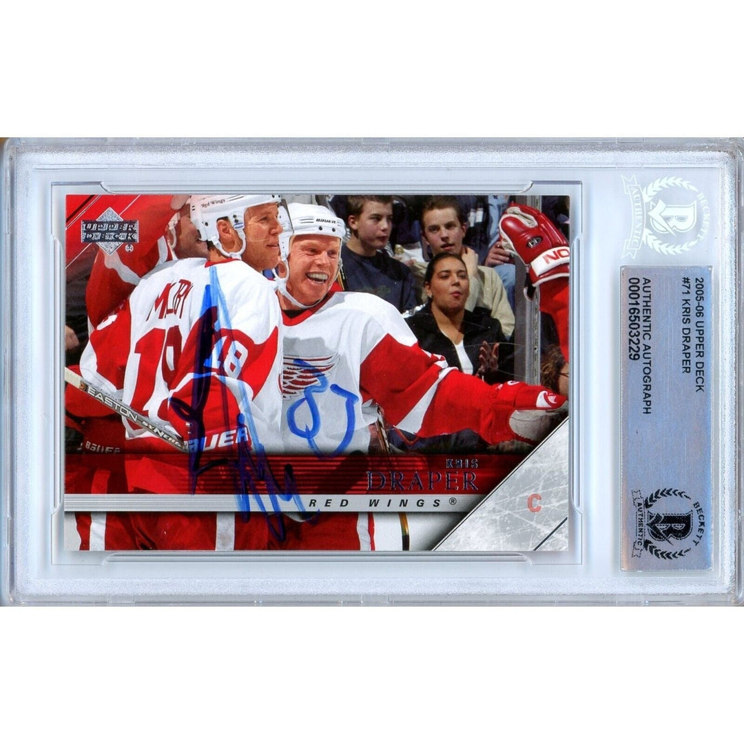 Kris Draper Detroit Red Wings Signed 2005-06 Upper Deck Hockey Card BAS Auth Auto Slab