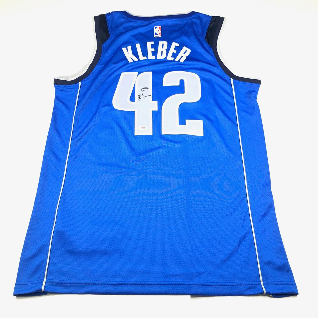 Maxi Kleber signed jersey PSA/DNA Dallas Mavericks Autographed Image 1