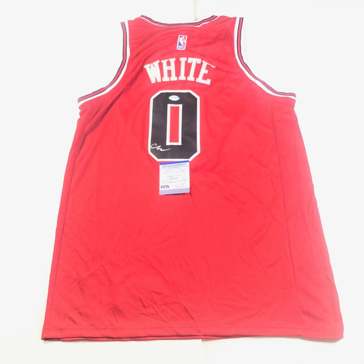Coby White Signed Jersey PSA/DNA Chicago Bulls Autographed Image 1