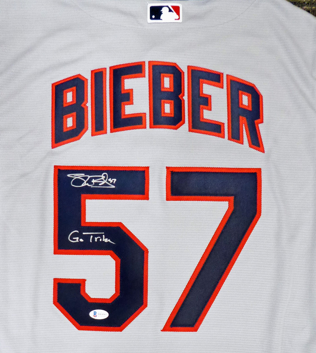 INDIANS SHANE BIEBER AUTOGRAPHED GRAY NIKE JERSEY SIZE M GO TRIBE BECKETT 187727 Image 1