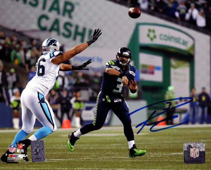 RUSSELL WILSON AUTOGRAPHED 8X10 PHOTO SEATTLE SEAHAWKS RW HOLO STOCK #94274 Image 1