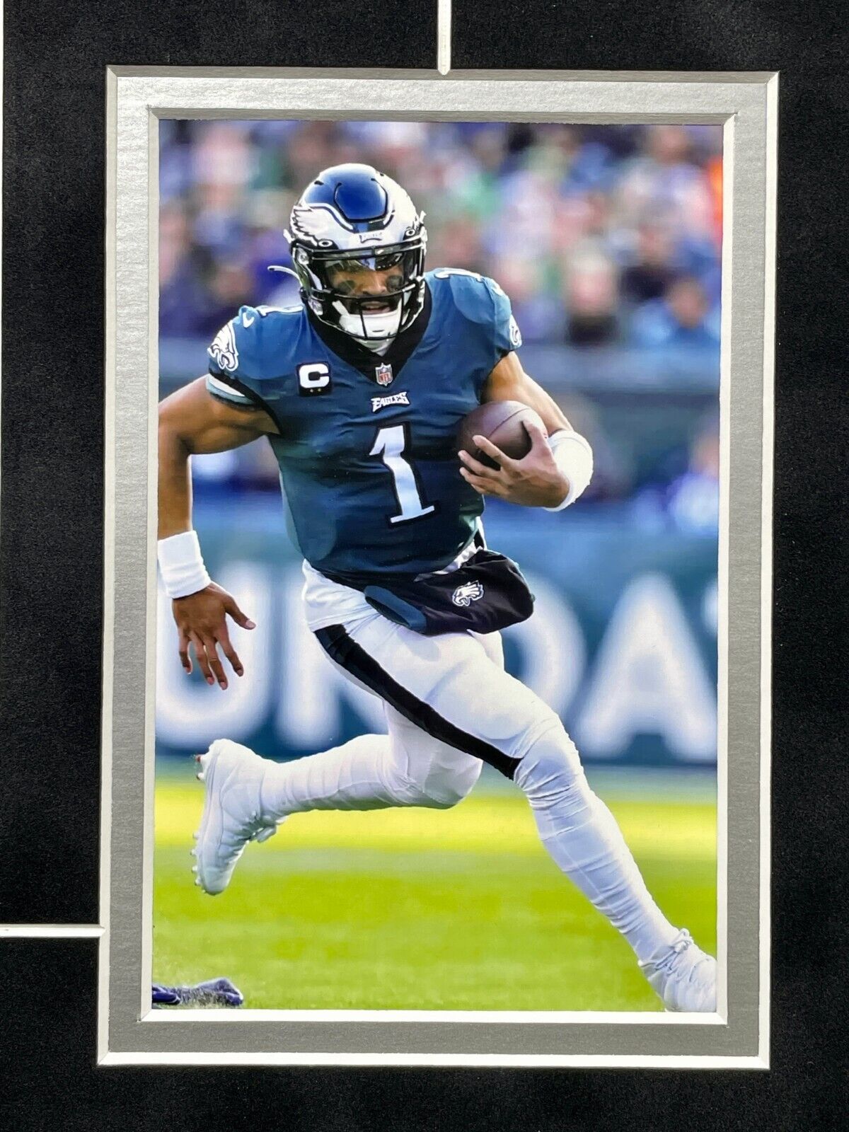 Autographed JALEN HURTS 8X10 Philadelphia Eagles Photo JSA