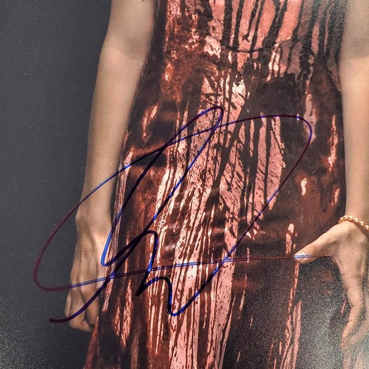 Chloe Moretz signed Carrie 11x14 photo autograph  Beckett BAS Holo Image 2