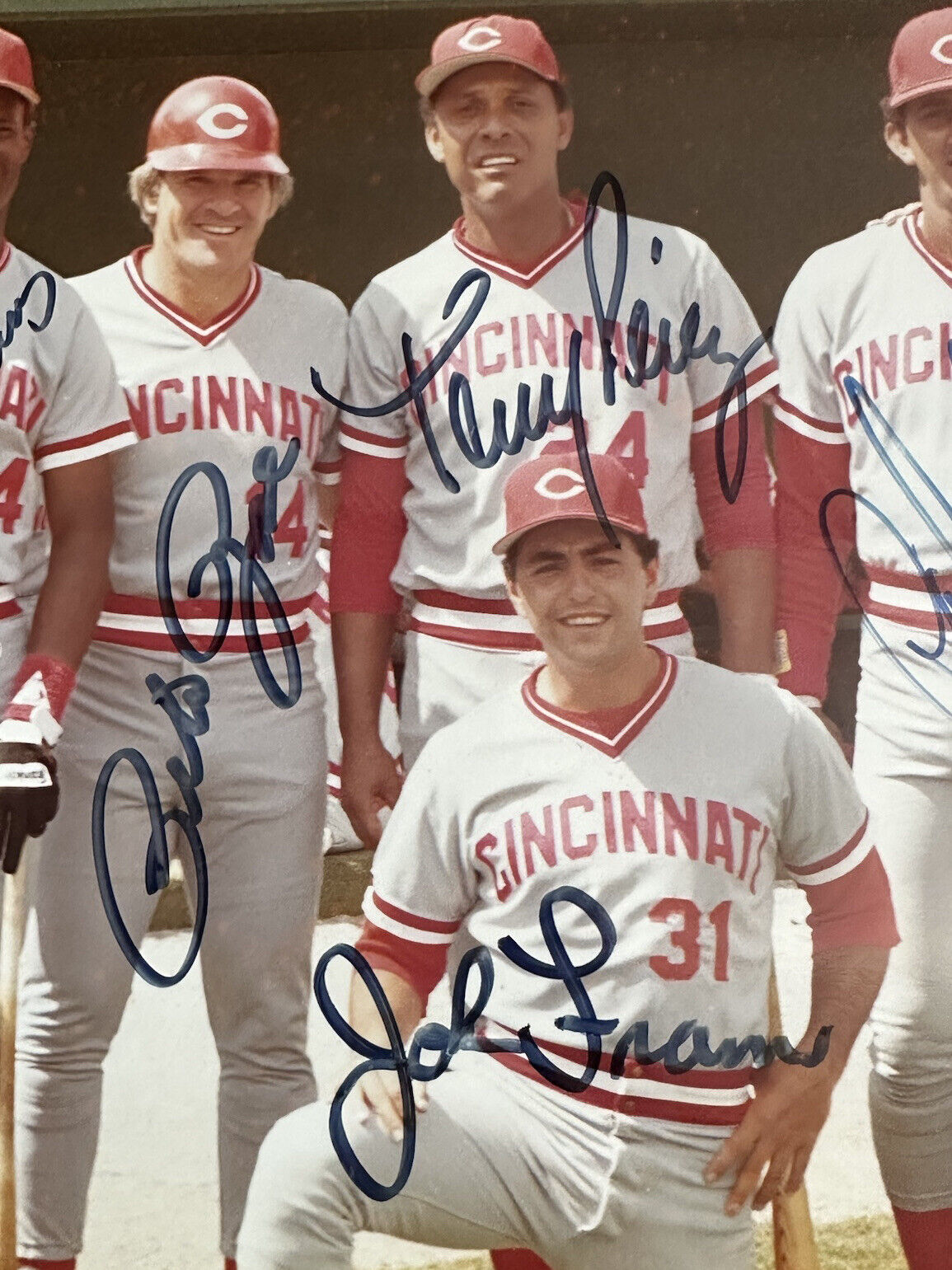  Autographed Eric Davis 8x10 Cincinnati Reds Photo with