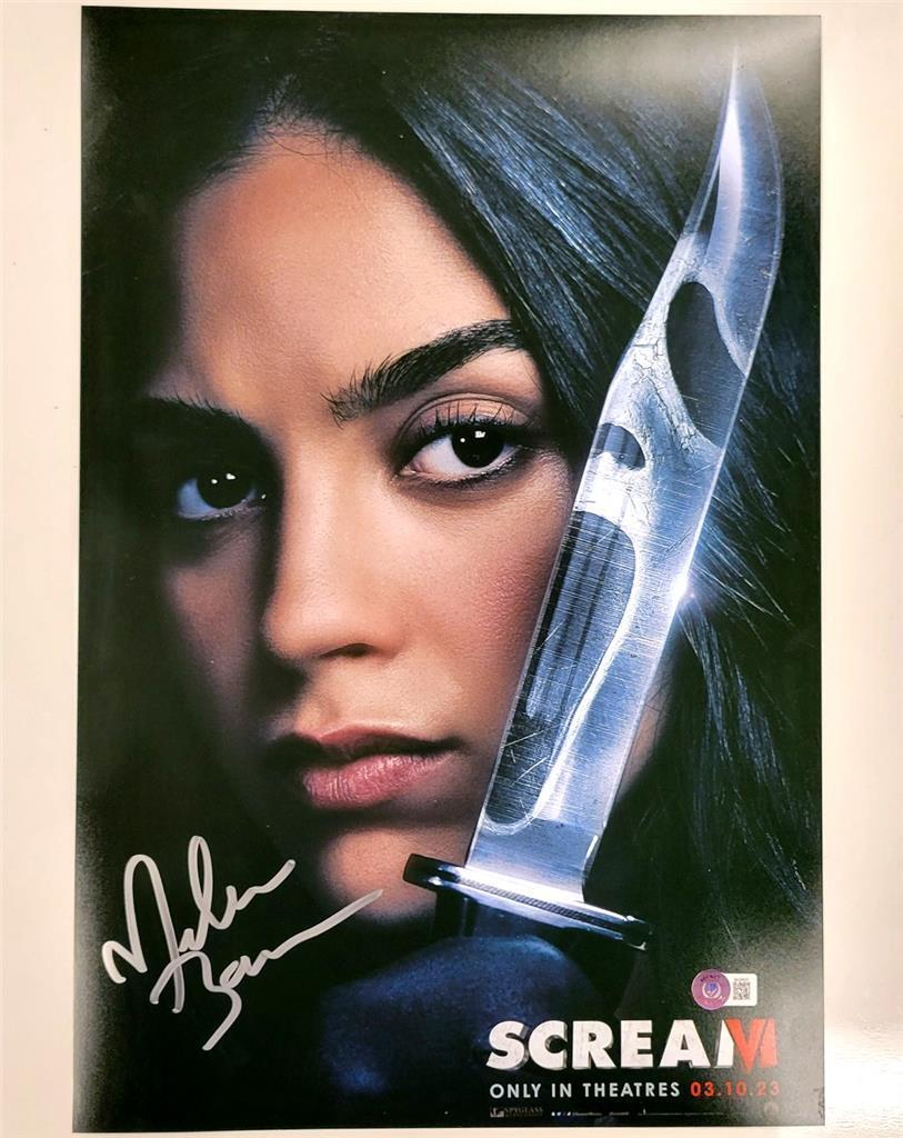 Melissa Barrera signed Scream 12x18 photo #3 autograph  Beckett BAS Image 1