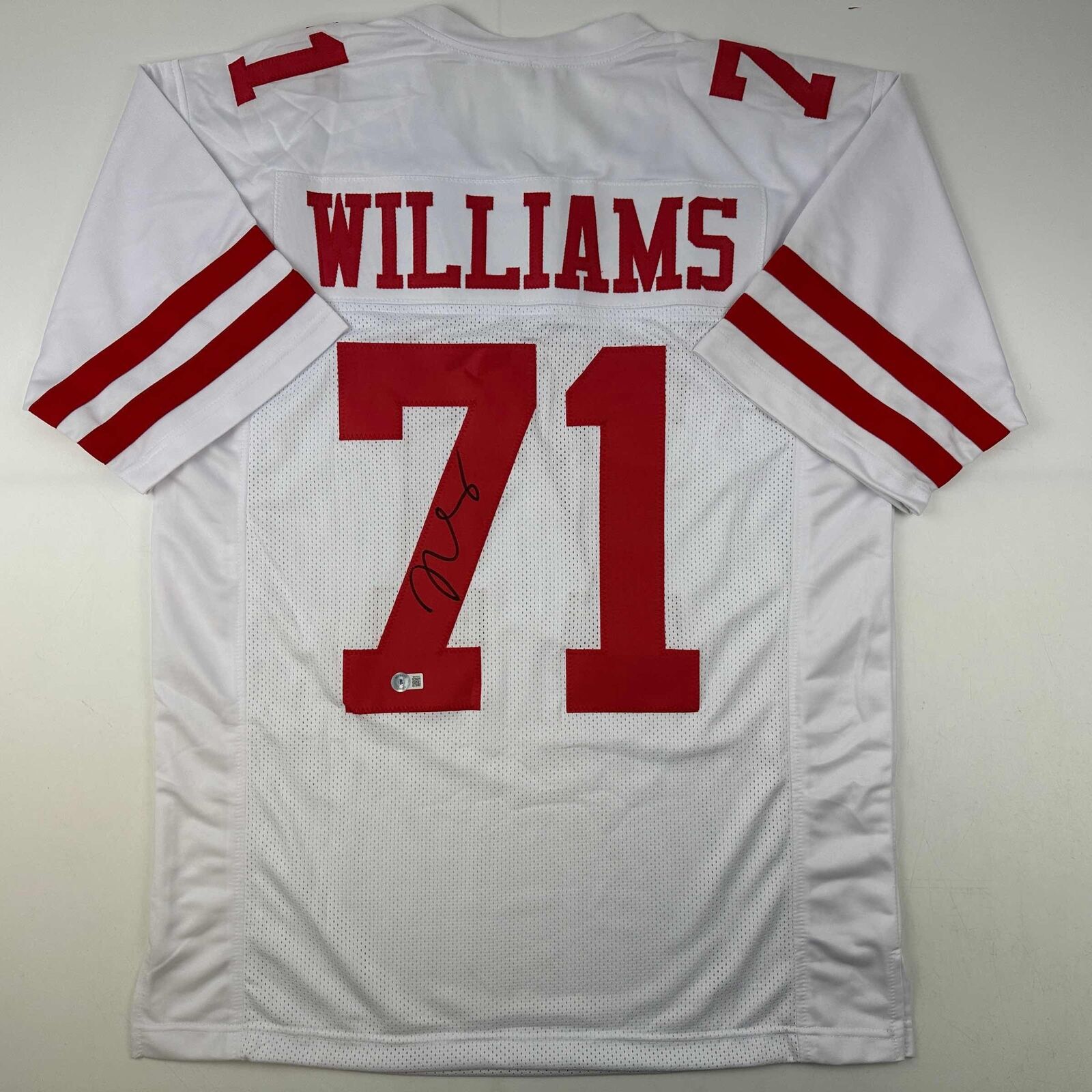 Trent Williams Signed Jersey (Beckett)