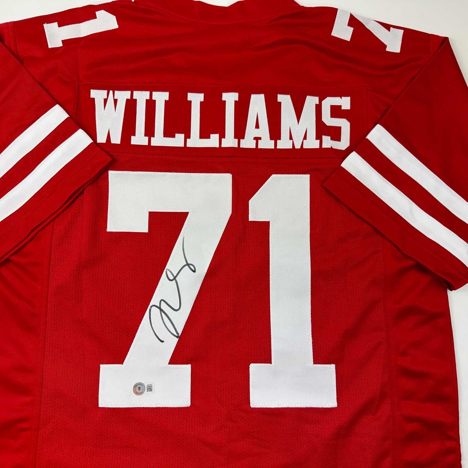 Trent Williams Signed Jersey (Beckett)